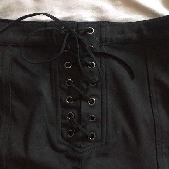 Black Forever 21 Skirt - Picture 3 of 3